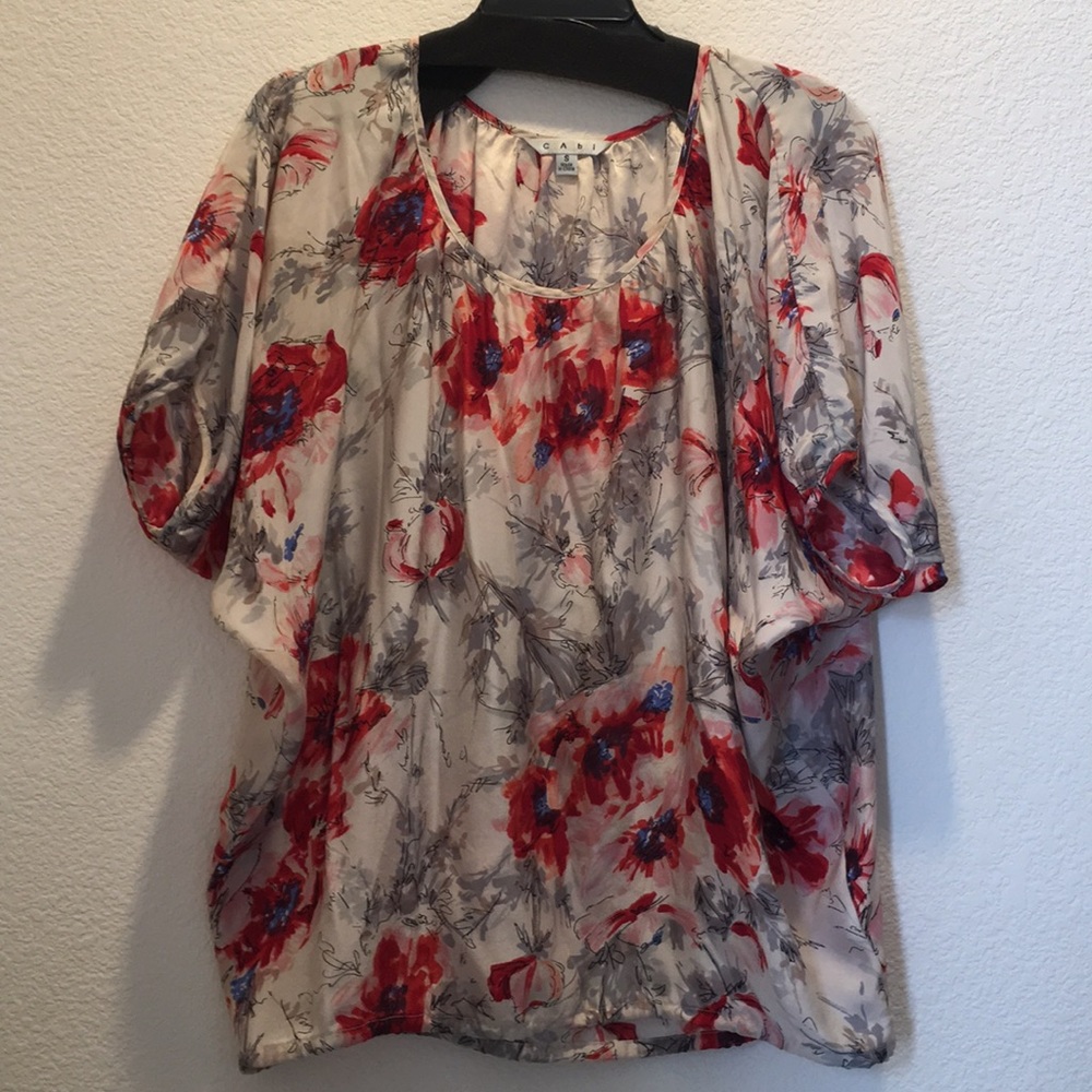 CABI FLORAL BLOUSE ❤️